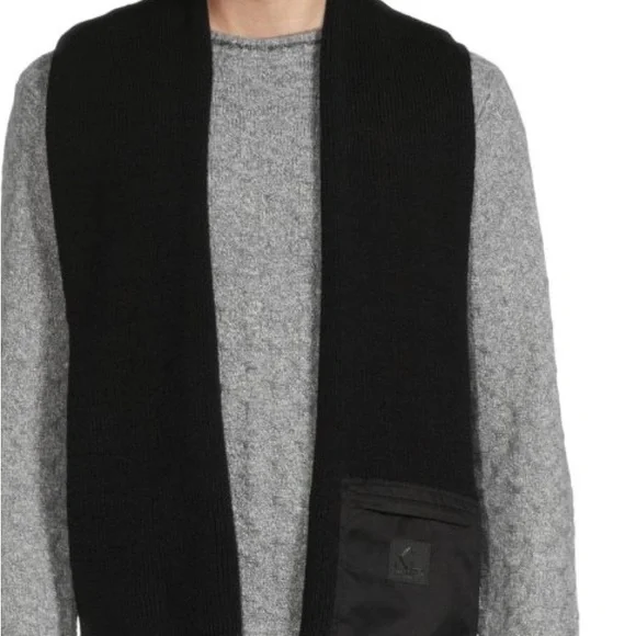 Beautiful men’s wool ribbed scarf